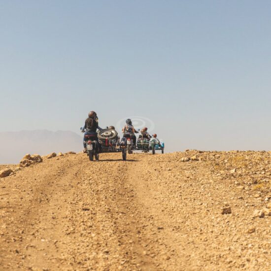 En sidecar dans le désert d'Agafay - Activités et expériences - Travel And Events